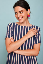Dunkles Sarong-Shirt